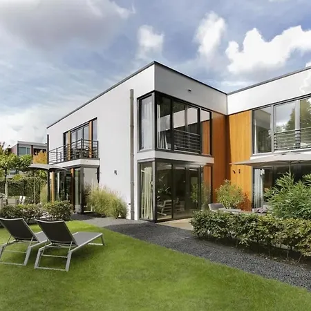 Captivating 6-bed House In Amsterdam
